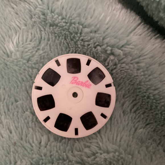 Barbie Mini View-Master keychain - Picture 4 of 5
